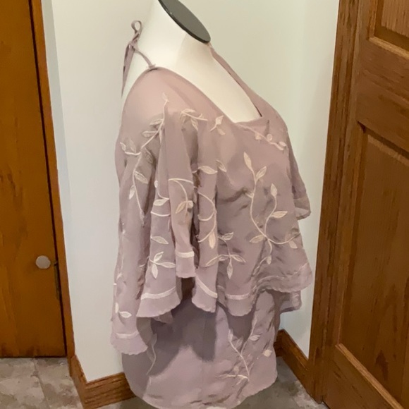 Top - Picture 3 of 5